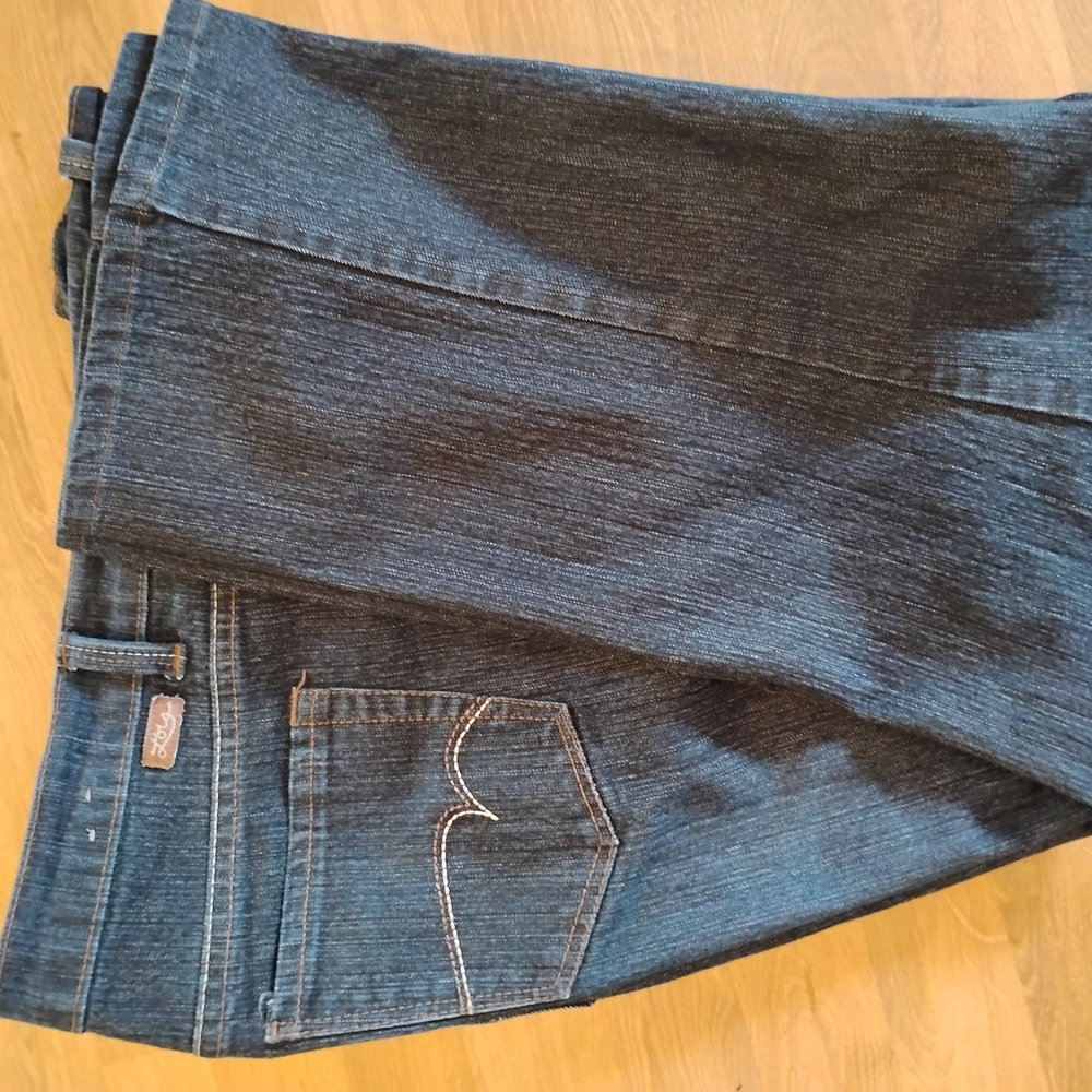 Stylish Indigo Boot Cut Jeans